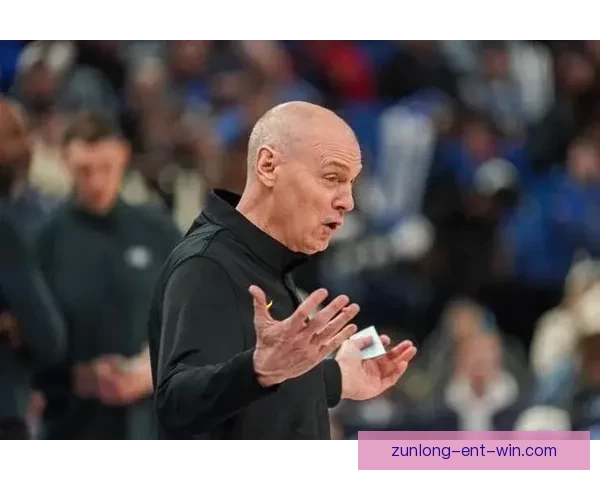 卡莱尔在0.4秒内见证震撼瞬间 赫夫能否从中汲取深刻教训